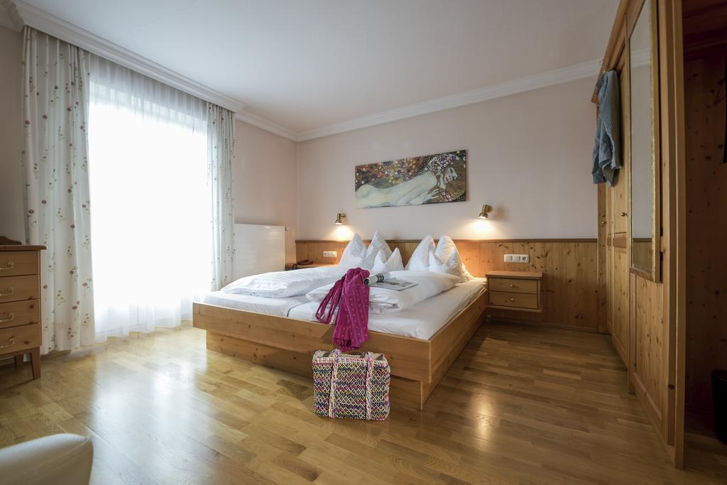 Hotel & Restaurant Ragginger Attersee Nussdorf am Attersee Extérieur photo