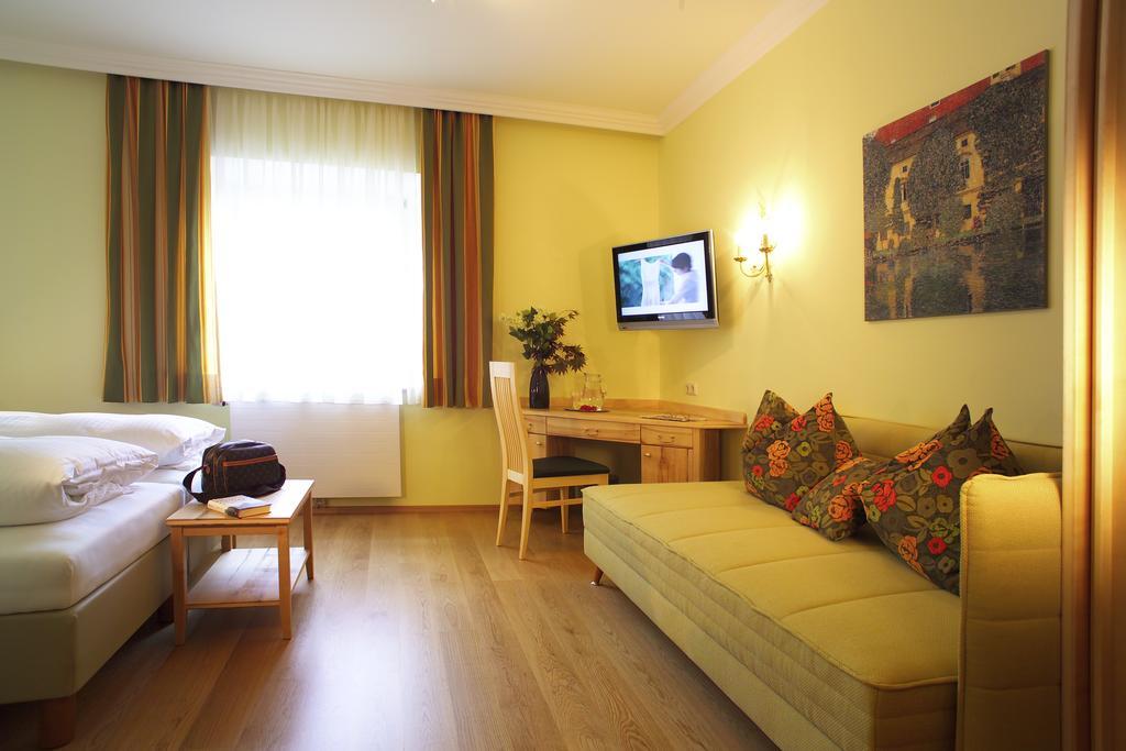 Hotel & Restaurant Ragginger Attersee Nussdorf am Attersee Chambre photo
