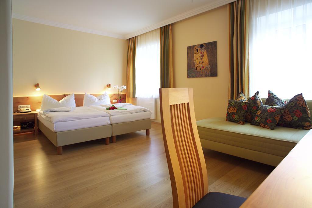 Hotel & Restaurant Ragginger Attersee Nussdorf am Attersee Chambre photo